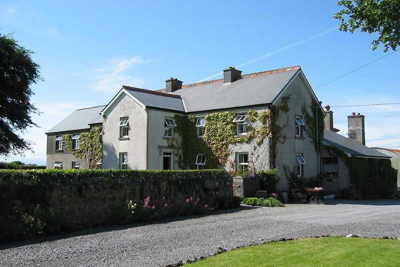 ホテル Corrib View Farm Lisheenanoran エクステリア 写真